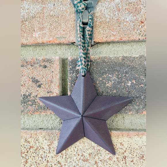 *Hanging Accessory Metal Star Ornaments Set of 3, 3.75” - Picture 13 of 16